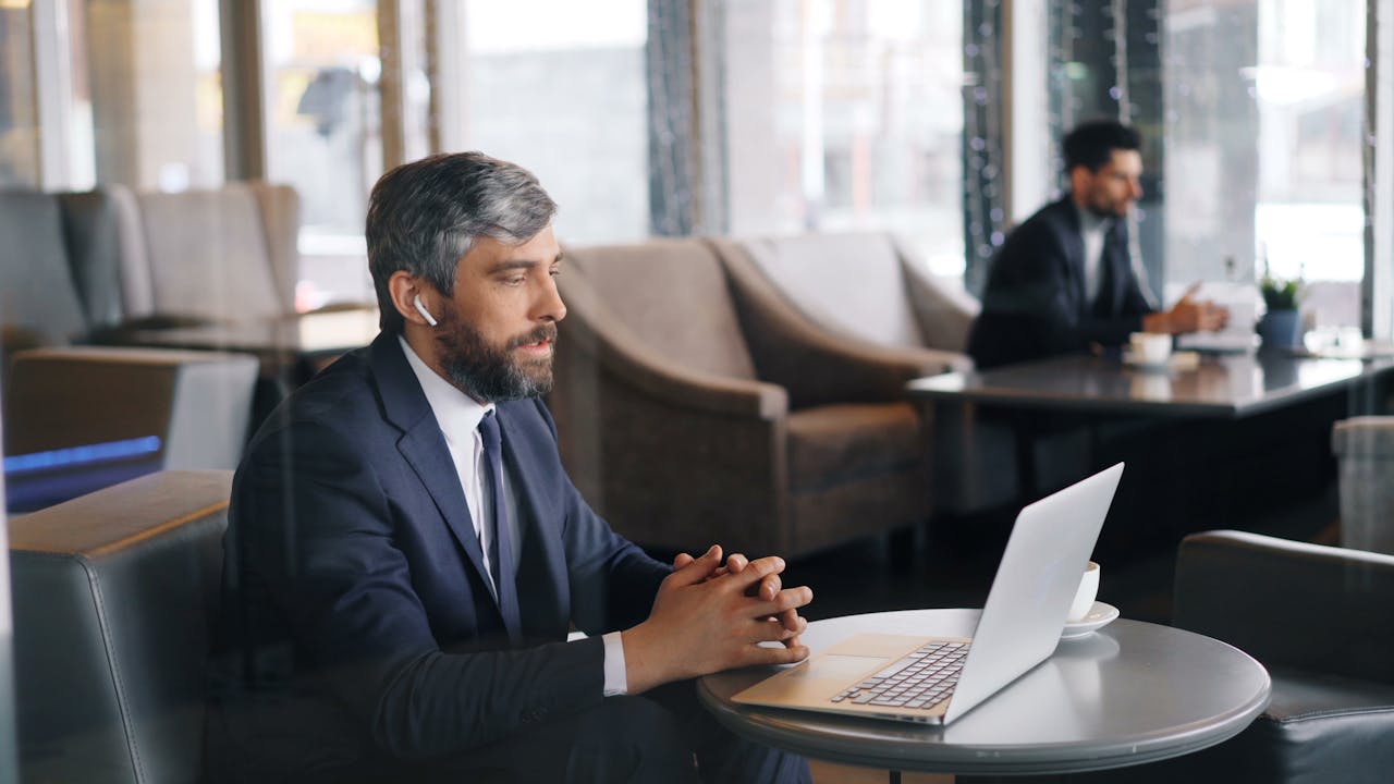 An employee receiving a meal break violation write-up through a Zoom meeting